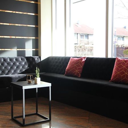 Abasto Hotel Eichenau Exteriör bild